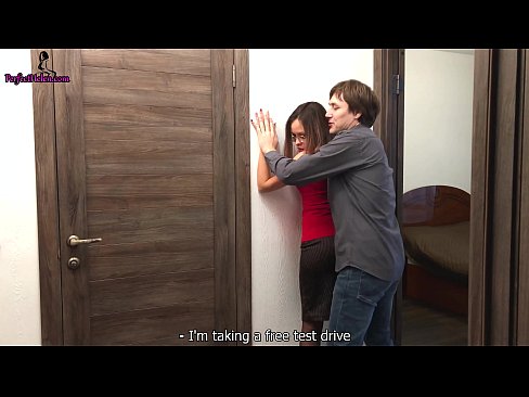 ❤️ 性感的房地產經紀人在出售她的公寓時性感地抽動她的貓和亂搞 - Krempai ️❌ 蕩婦 在我們 ❌️❤